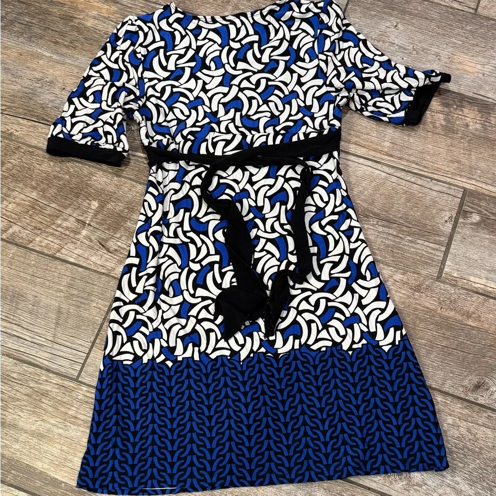 Blue and White Patterned Dress with Belt​